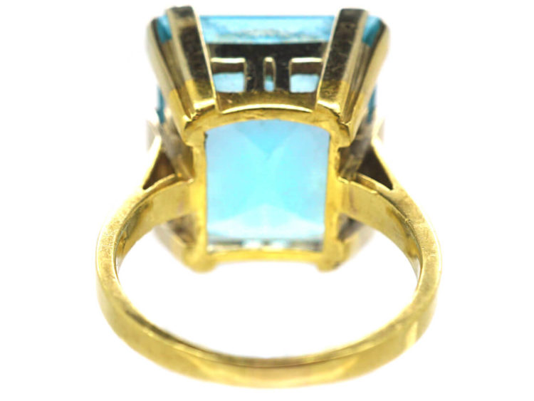 18ct Gold Synthetic Blue Spinel Ring