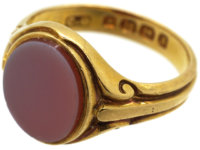 Victorian 18ct Gold Signet Ring set with a Banded Carnelian