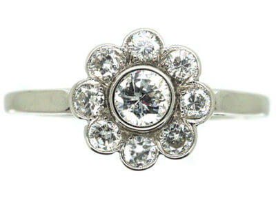 Austrian Early 20th Century 18ct White Gold Diamond Daisy Cluster Ring