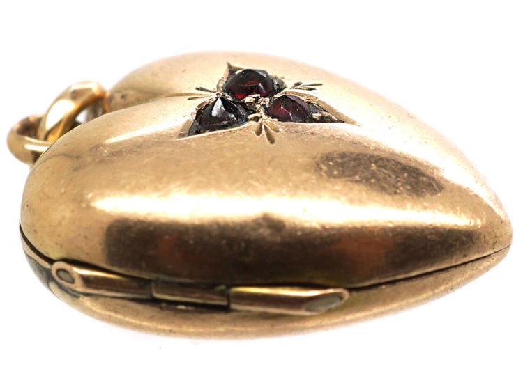 Edwardian 9ct Gold Heart Shaped Locket set with Three Garnets