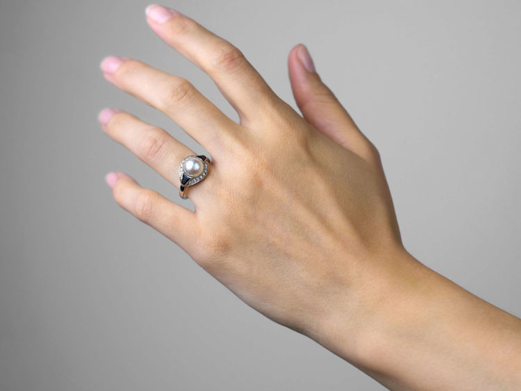 Art Deco 18ct White Gold, Onyx, Pearl & Diamond Ring