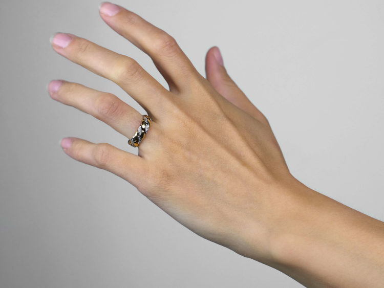 18ct White & Yellow Gold Ring set with Diamonds