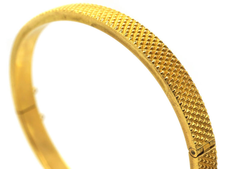 Victorian 15ct Gold Hobnail Design Bangle