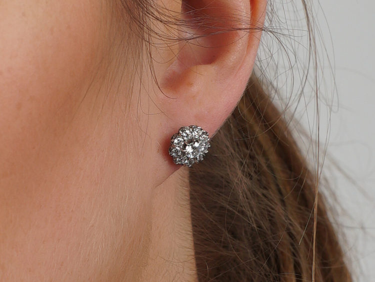 18ct White Gold Diamond Cluster Earrings