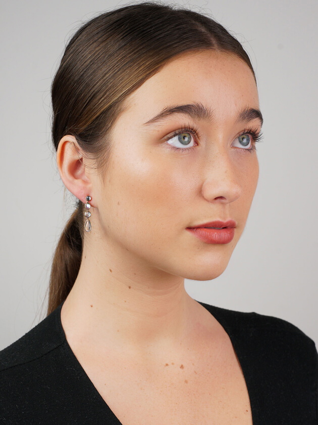 Edwardian 9ct Gold & Moonstone Drop Earrings