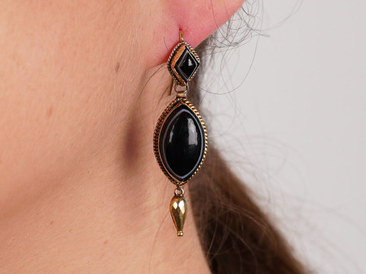 Victorian 15ct Gold & Banded Sardonyx Drop Earrings