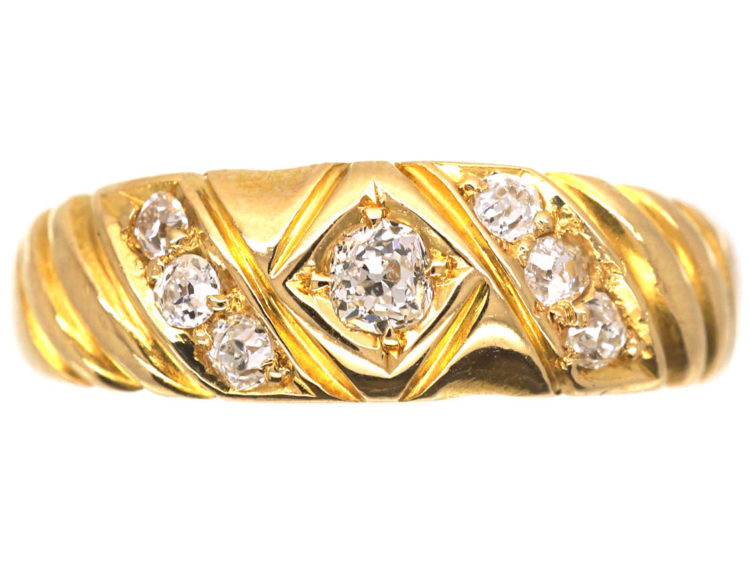 Victorian 18ct Gold Ring set with Diamonds