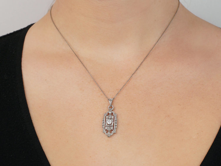 Art Deco 14ct White Gold & Diamond Pendant on 14ct White Gold Chain