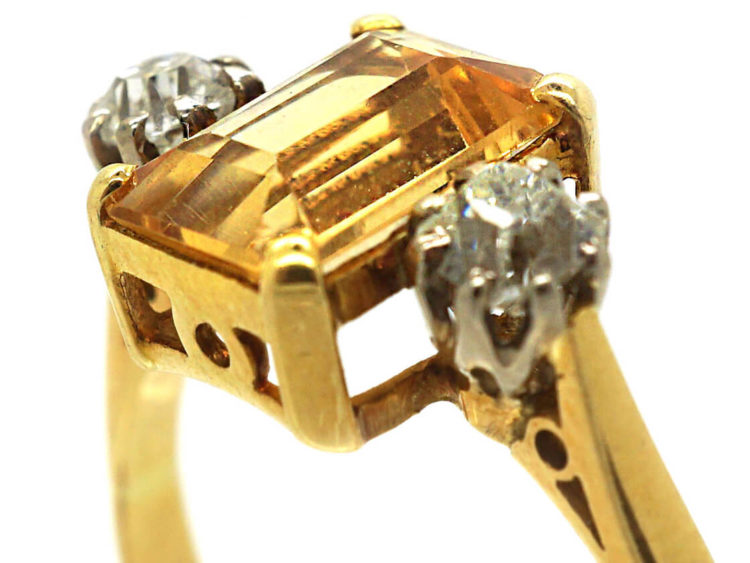 18ct Gold, Topaz & Diamond Ring