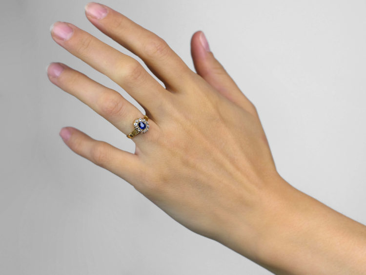 Edwardian 18ct Gold Sapphire & Diamond Oval Cluster Ring