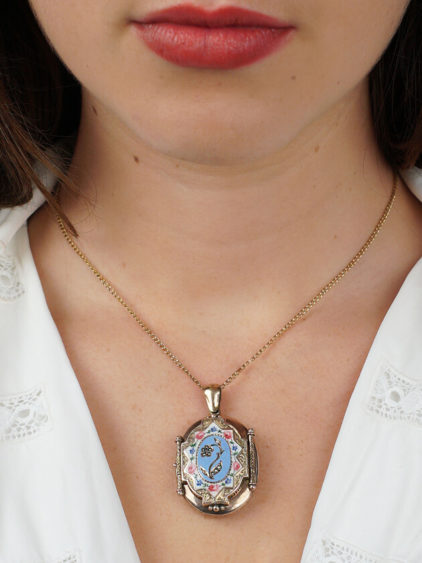 Victorian 9ct Gold, Forget Me Not Enamel & Natural Split Pearl Oval Locket