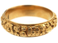 Georgian 18ct Gold Repoussé Band Ring with Hidden Locket Compartment
