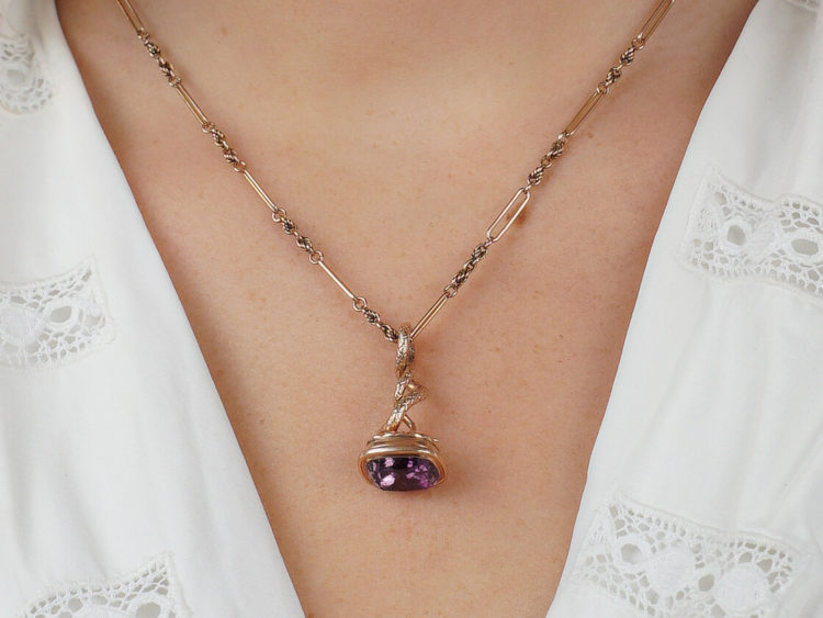 Georgian 15ct Gold Cased Snake Seal with Plain Amethyst Base