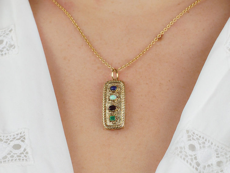Georgian 15ct Gold Locket Spelling Love