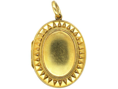 Victorian 15ct Gold Oval Locket