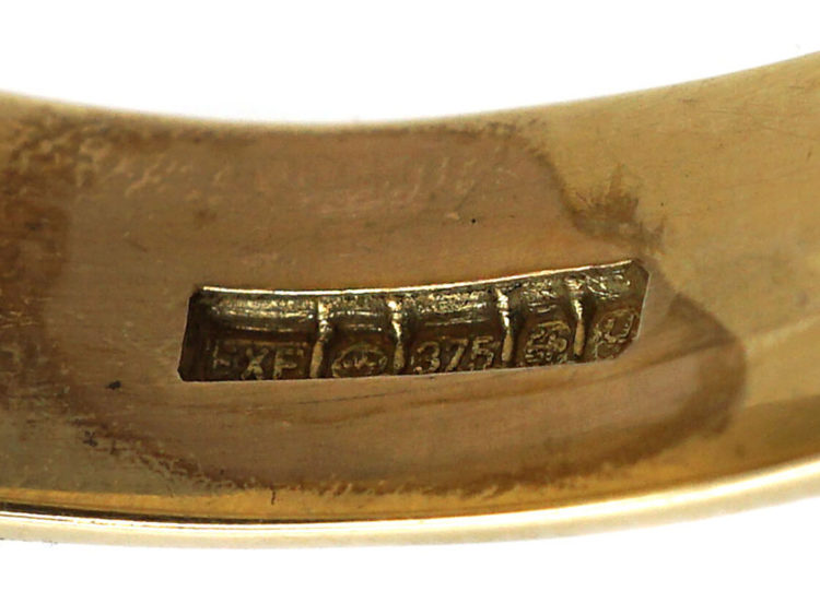 9ct Gold Signet Ring with an Owl Intaglio