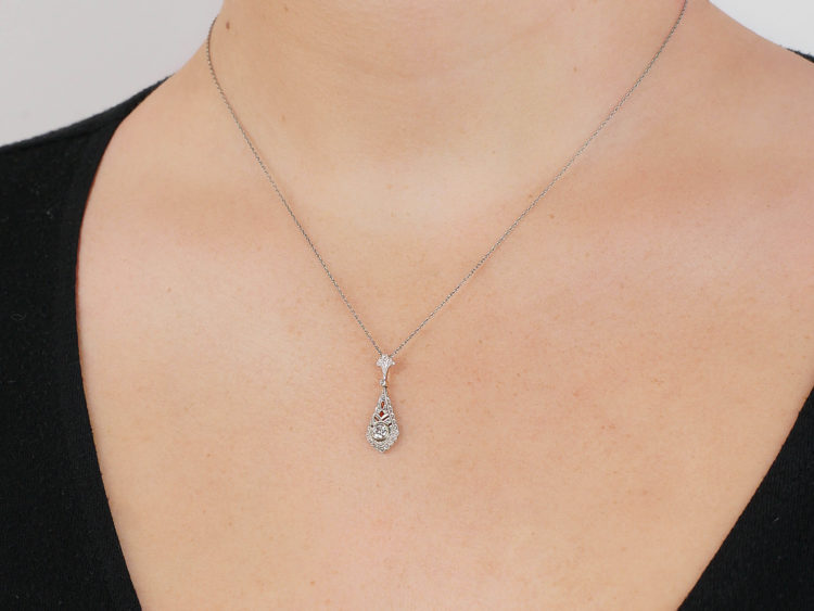 Art Deco 14ct White Gold Diamond Solitaire Pendant on 14ct White Gold Chain