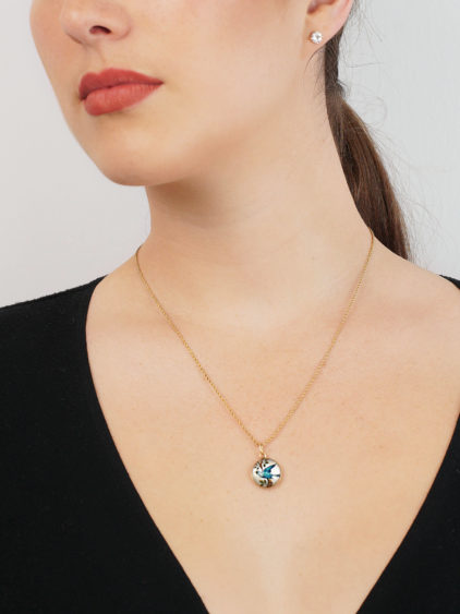 Edwardian 18ct Gold Reverse Intaglio Rock Crystal Pendant of a Bluebird