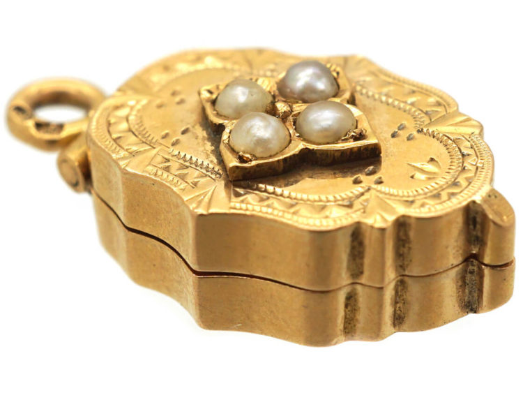 Victorian 18ct Gold Locket set with Four Natural Split Pearls
