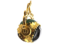 9ct Gold Swivel Seal