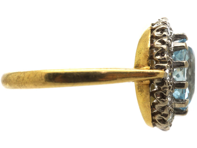 18ct Gold Aquamarine & Diamond Oval Cluster Ring