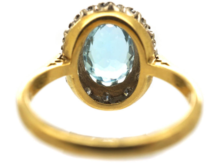 18ct Gold Aquamarine & Diamond Oval Cluster Ring