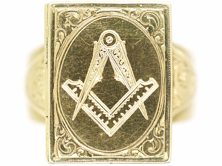 Victorian 18ct Gold Masonic Ring with Opening Compartment