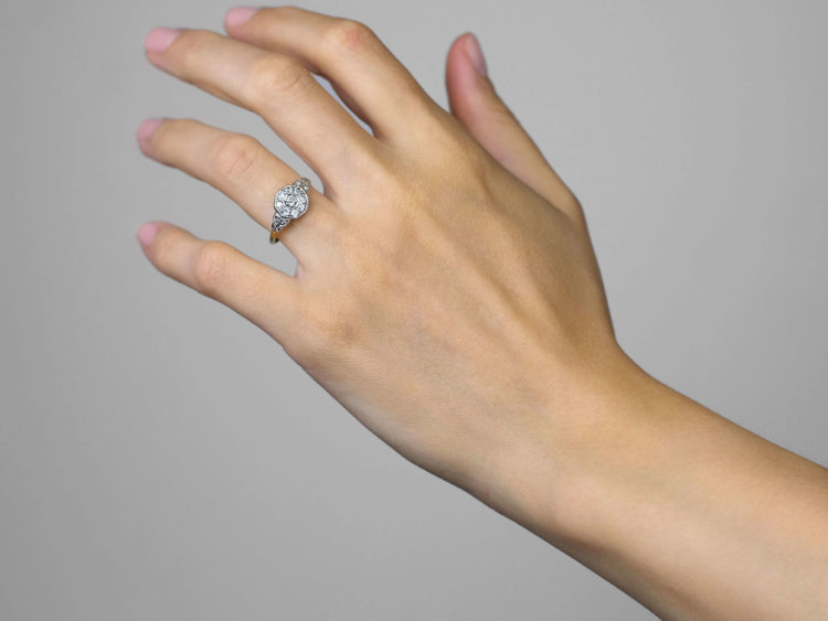 Edwardian 18ct Gold & Platinum Diamond Cluster Ring with Stepped Shoulders