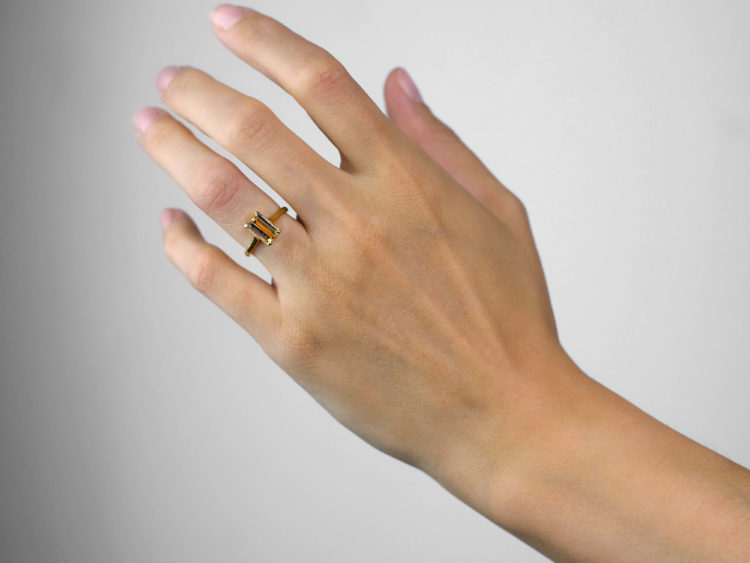 18ct Gold Rectangular Shaped Topaz Ring
