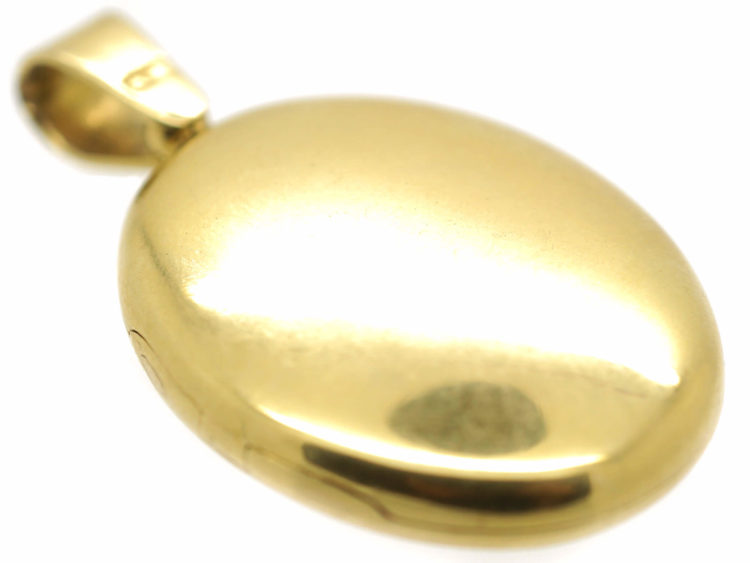 Victorian 18ct Gold Plain Oval Locket