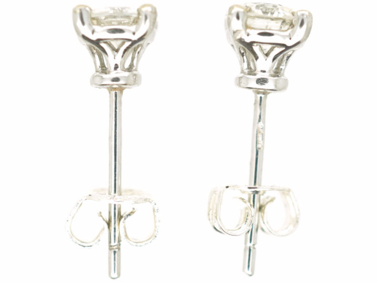 18ct White Gold Diamond Stud Earrings