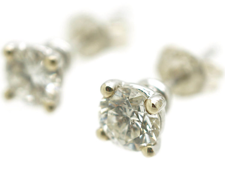 18ct White Gold Diamond Stud Earrings