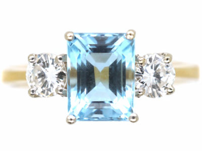 18ct Gold Rectangular Cut Aquamarine & Diamond Ring