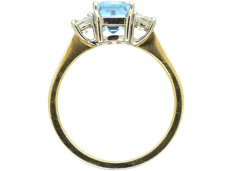 18ct Gold Rectangular Cut Aquamarine & Diamond Ring