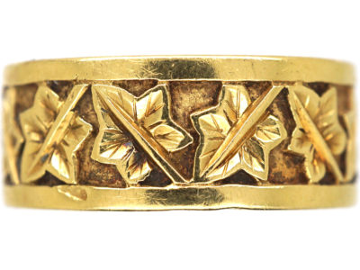 18ct Gold Ring with Ivy Leaf Design