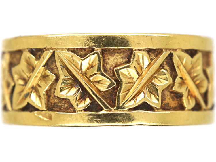 18ct Gold Ring with Ivy Leaf Design