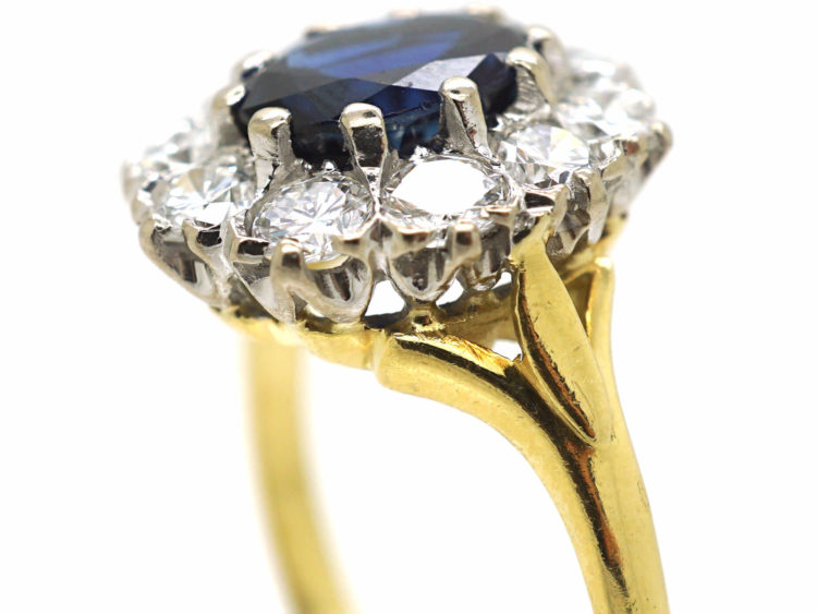 18ct Gold, Sapphire & Diamond Oval Cluster Ring