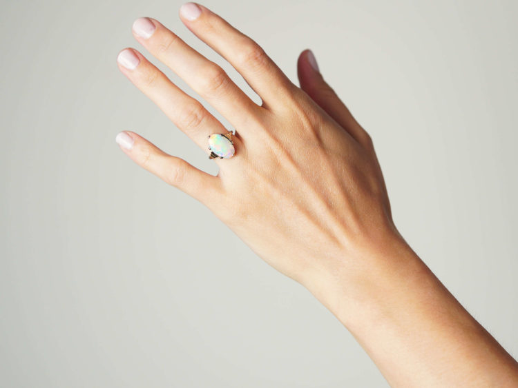 Art Deco 18ct White Gold & Opal Ring