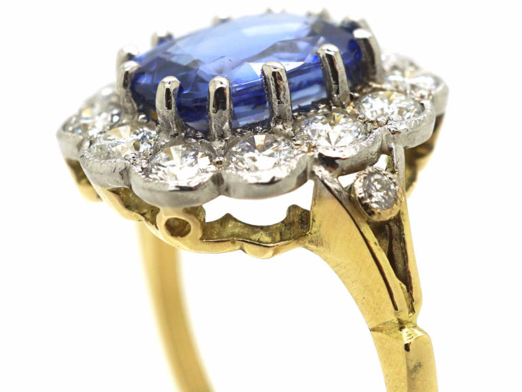 18ct Gold Large Sapphire & Diamond Cluster Ring