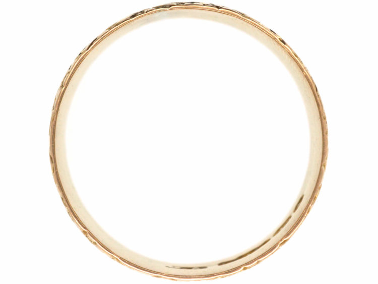 Victorian 9ct Gold Wide Wedding Band with Incised Detail