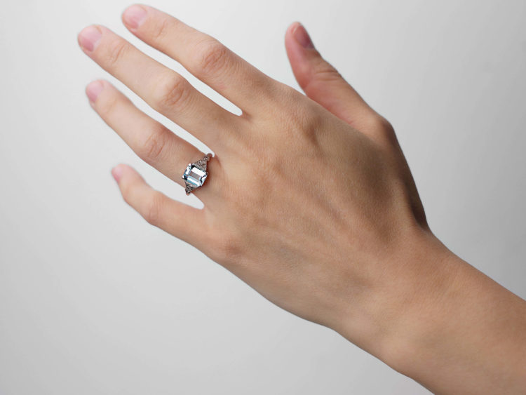 Art Deco 18ct White Gold & Platinum, Aquamarine & Diamond Ring