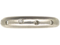 14ct White Gold Ring set with Diamonds