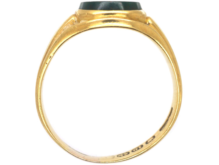 Victorian 18ct Gold Signet Ring set with a Plain Bloodstone