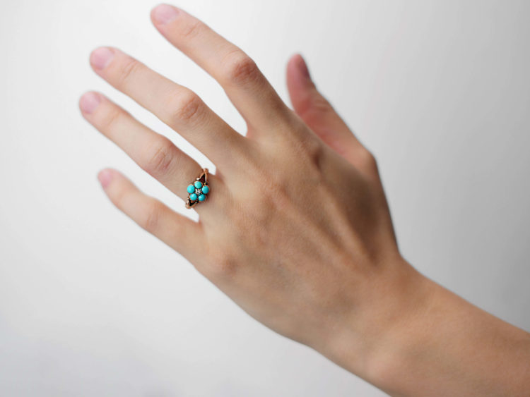 Victorian 9ct Gold Forget Me Not Flower Ring set with Turquoise & a Rose Diamond