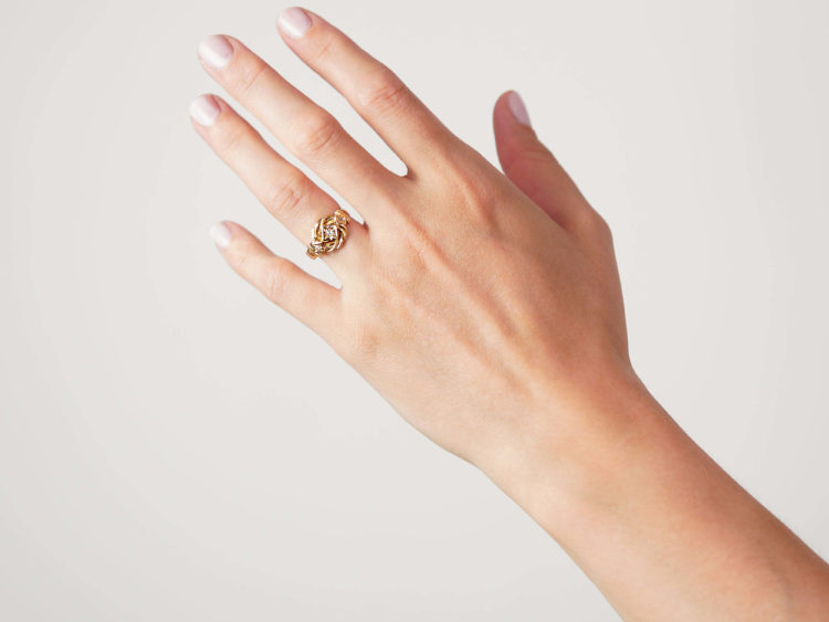 Edwardian 18ct Gold Knot Ring set with Three Diamonds
