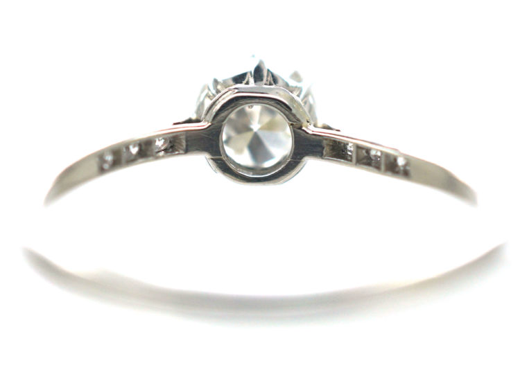 Edwardian Platinum & Diamond Solitaire Ring with Diamond set Shoulders