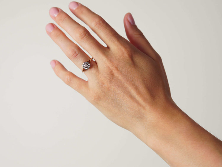 Edwardian 18ct Gold & Diamond Cluster Ring