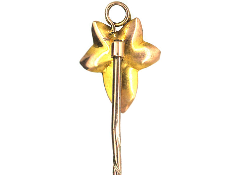 Edwardian 9ct Gold Ivy Leaf Tie Pin set with a Turquoise