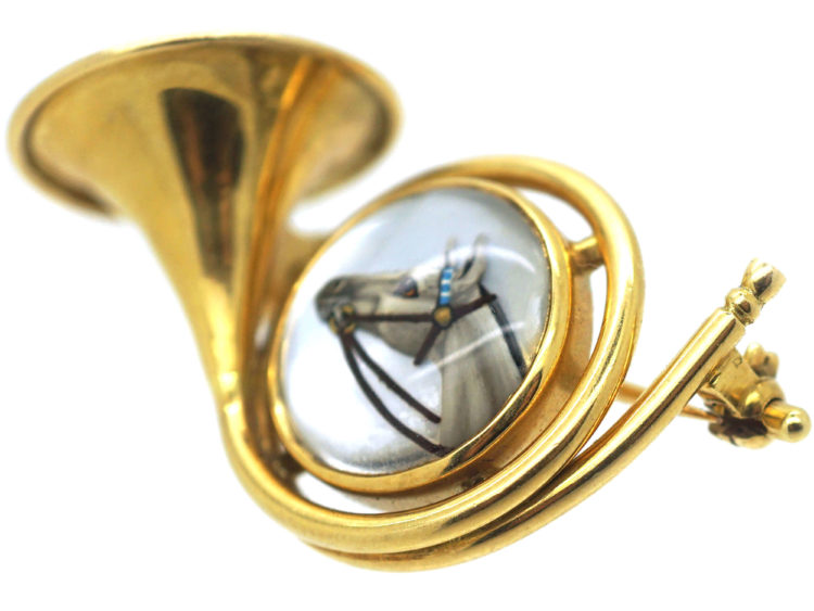 Edwardian 18ct Gold Hunting Brooch with Reverse Intaglio Crystal of a Horse's Head