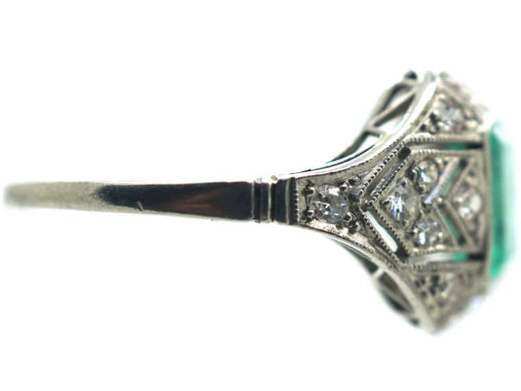 Art Deco Platinum Emerald & Diamond Ring